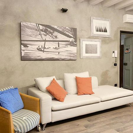 The Honeymoon Home Bellano Exterior foto